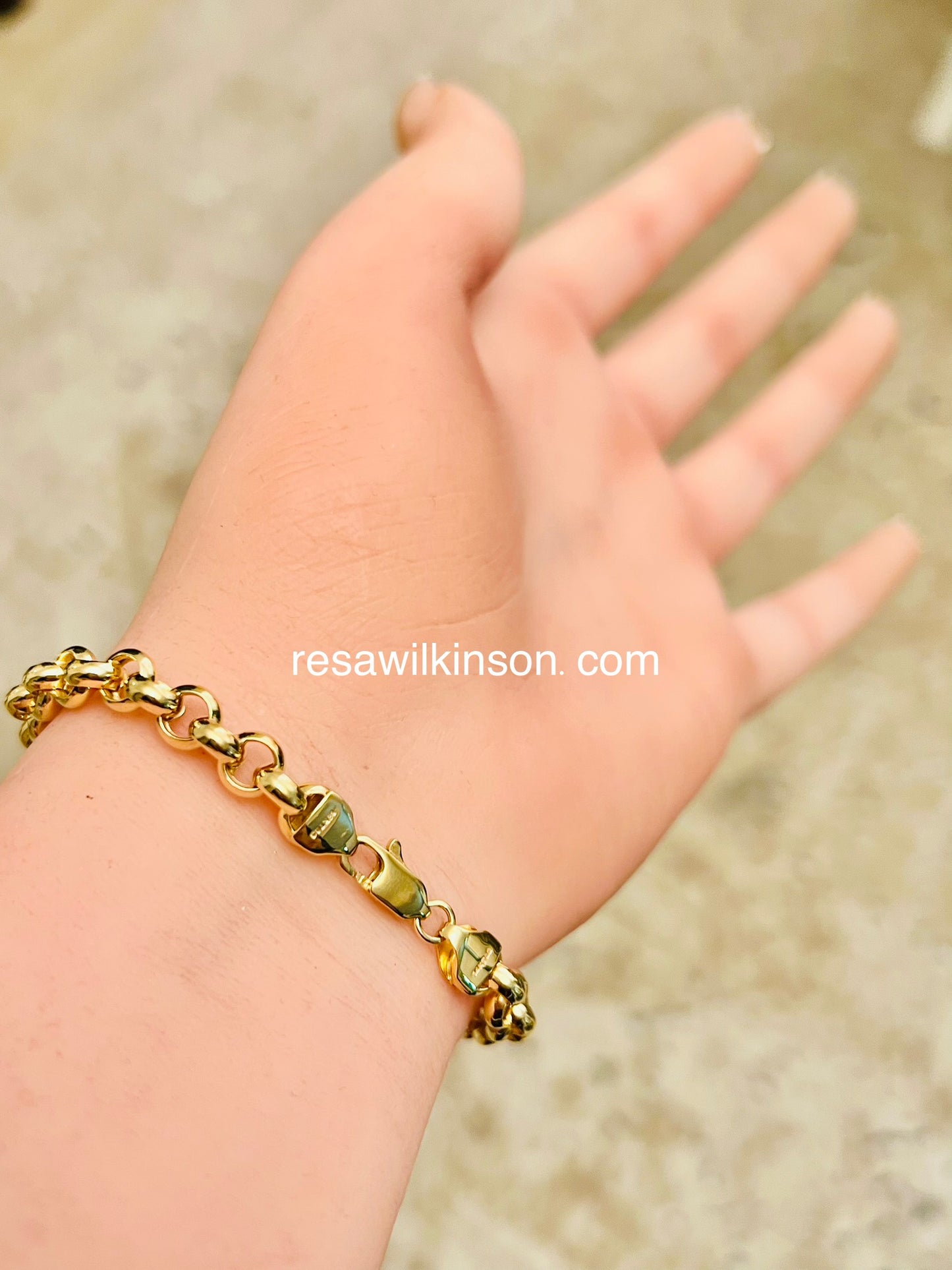 Fine Gold Large Loop Chain Bracelet