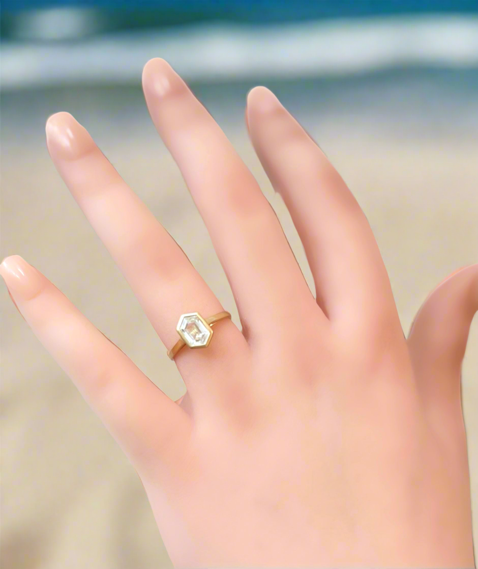 White Zircon Natural Gemstone Ring 18k