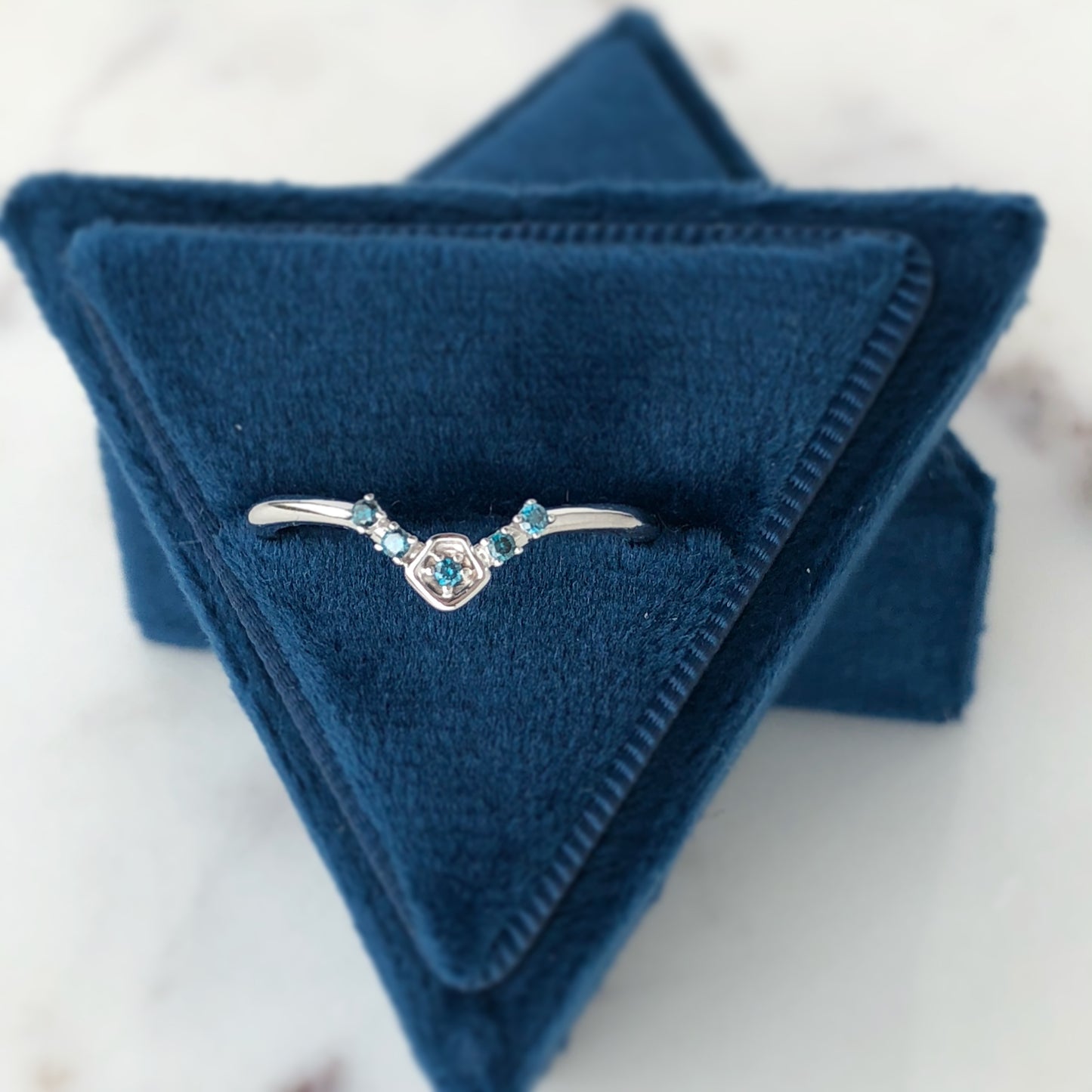 Teal Blue Diamond Contour Ring White Gold