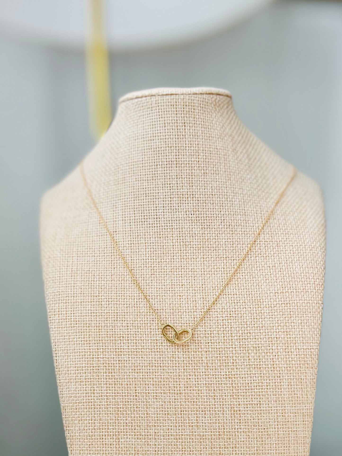 Oval Interlocking Gold Necklace