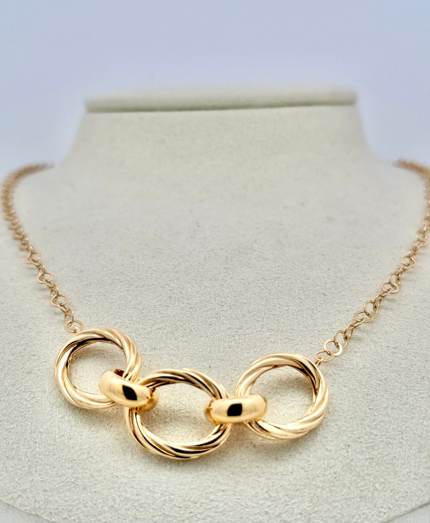 Three Twisted Rope Link Necklace